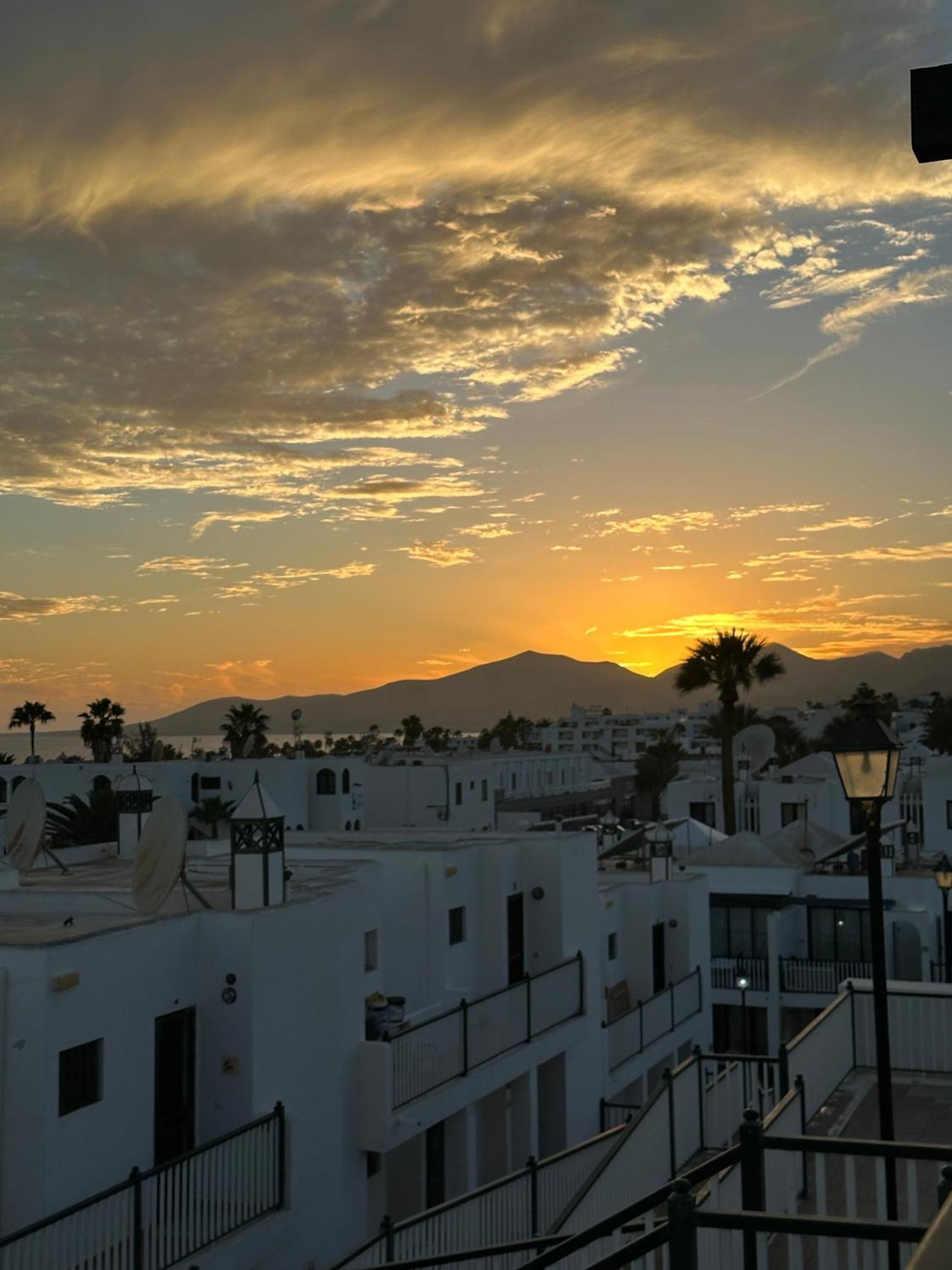 Casa Josephine Lanzarote, Spectacular Sea Views & Free Wifi Apartment Пуерто дел Кармен Екстериор снимка